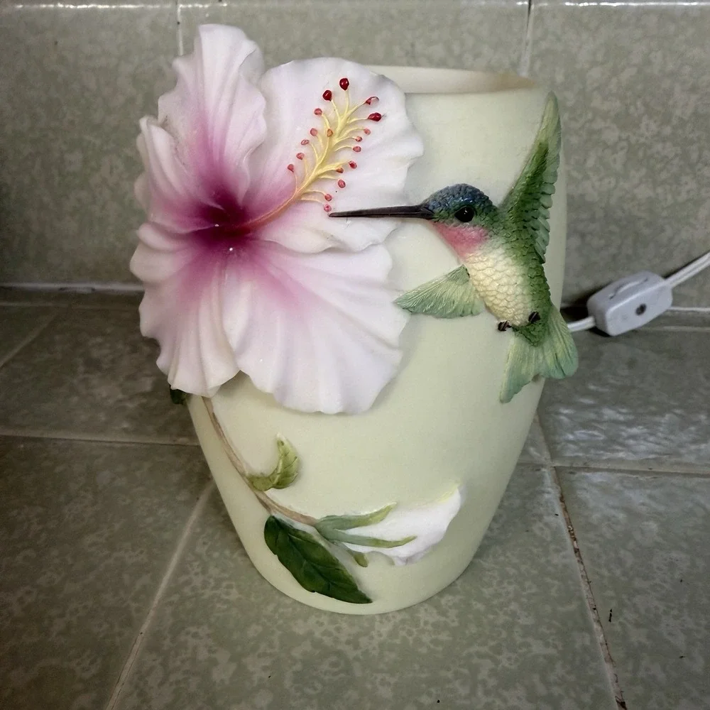 Ibis & Orchid Hummingbird Hibiscus Accent Night Light Lamp Sculpted Resin 5in